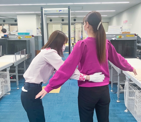 所持品検査画像